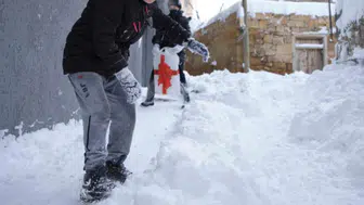 Bayburt'ta Kar Yağışı Nedeniyle Eğitime Ara Verildi!