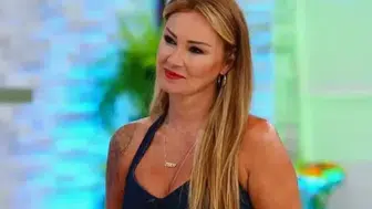 Armağan Çağlayan, başörtüsü takmayanları eleştirdi; Pınar Altuğ'dan dikkat çeken yanıt geldi!