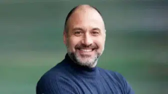 Kanat Tibet kimin oğlu, ne iş yapıyor, mesleği, kimdir, kaç yaşında, aslen nereli? Babası Kartal Tibet ile küs mü?