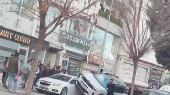 Karşıdan karşıya geçmeye çalıştı, felakete uğradı! Mardin'de yürek burkan anlar kameraya yansıdı...