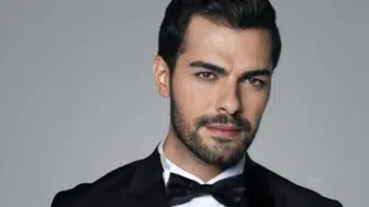 Gökberk Yıldırım, Kızılcık Şerbeti ile parlayan genç yetenek!