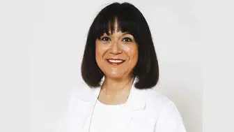 'Saç Dökülmesine Çözüm Arayanların Umudu: Prof. Dr. Meral Şaşoğlu'nun Hayatı ve Uzmanlık Alanı'