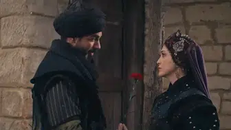 Şükrü Özyıldız ve Cemre Gümeli Sevgili mi? Kuruluş Osman Setinde Başlayan Aşk Gündemde