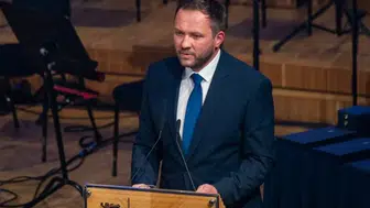 Tsahkna, Kutsal Makamın Devletlerle İlişkiler Sekreteri Gallagher ile görüştü