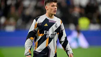 Real Madrid Yıldızından Aşk Dolu Sürpriz! Arda Güler'in Telefon Ekranında Dikkat Çeken Detay Sosyal Medyada Gündem Oldu!