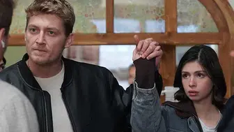 Taşacak Bu Deniz Fadime Ve İso Gerçek Hayatta Sevgili Mi?