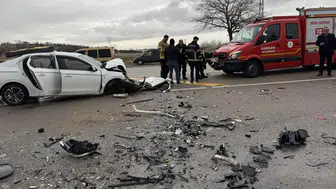 Nevşehir'de üç aracın karıştığı kazada 3 kişi öldü, 6 kişi yaralandı