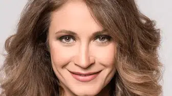 Ece Dizdar Hatice Aslan’ın Öz Kızı mı? Hatice Aslan ile Ece Dizdar Arasındaki Gerçek Bağ