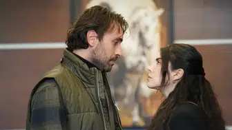 Taşacak Bu Deniz dizisinde neler oluyor, yönetmeni kim?