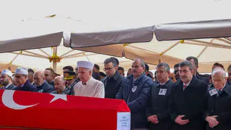 Özel, ASELSAN teknisyenleri Kahraman ve Can'ın cenaze törenine katıldı