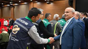 Başkan Er, personelle bayramlaştı