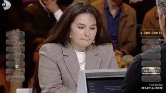 Halfeti’nin eşsiz ikliminde yetişen ve kara renk alan gülün ismi nedir?