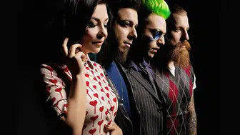 Model Grubu 10 Yıl Aradan Sonra Yeniden Bir Araya Geldi: Ayrılığın Perde Arkası Ne?