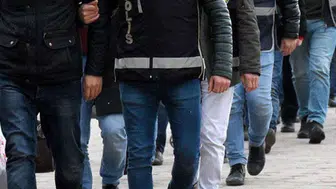 İzmir'de FETÖ'ye Yönelik Ücretsiz Operasyon: 12 İl Genelinde 29 Kişi Gözaltına Alındı!