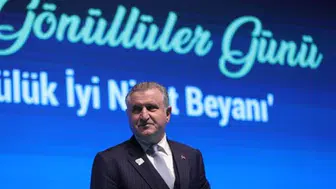 Bakan Bak, Fenerbahçe İstanbul Jet'i Başarılarından Dolayı Kutladı!