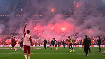 Samsunspor deplasmanı öncesi gövde gösterisi: RAMS Park'ta 40 bin taraftar futbolcuları bağrına bastı