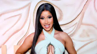Cardi B, Türk Müziğinin Büyüsüne Kapıldı! 164 Milyon Dinleyici ile O Şarkıda Birlikte Söyledi!