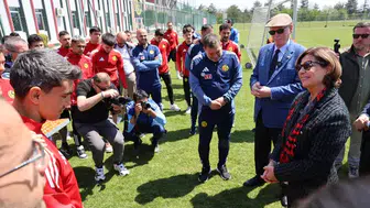 Eskişehirspor'a Balıkesirspor Maçı Öncesi Moral Dolu Ziyaret!