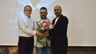 Kepez'de Okuyucuların Buluşma Noktası: Kitap Şöleni Gerçekleşti