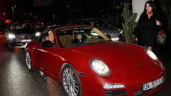 9 milyonluk Porsche'siyle dikkat çekmişti: Feyza Civelek'ten nazar korkusu!