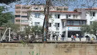 Kahramanmaraş'ta Ayser Çalık Ortaokulu'nda Silahlı Saldırı Gerilimi: Yaralı ve Ölü Sayısı Belirsiz!