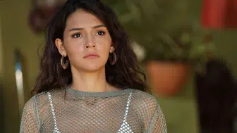 Rapçi Sefo'nun Eşlik Ettiği Güzellik: Oyuncu Çağla Boz'un Hayatı ve Kariyeri