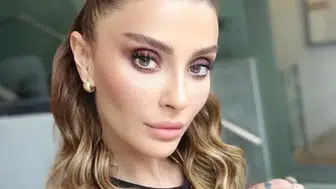 Özge Ulusoy'dan Estetik Operasyonlar ve Podyum Hayatı Üzerine Çarpıcı Açıklamalar!