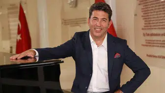 Emre Kınay: Şarkıcı ve Oyuncunun Yaşı ve Memleketi Hakkında Her Şey!