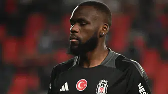 Beşiktaş'ta ilk ayrılık netleşti: Sergen Yalçın biletini kesti