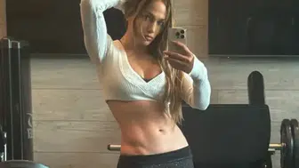 56 Yaşında Zamanı Geride Bıraktı! Jennifer Lopez'in Sabah Rutinindeki 'Karın Kaslarıyla' İlgili Sırları Ortaya Çıktı!