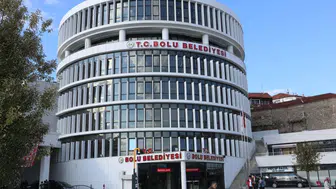 Bolu'da belediye binasında hareketli saatler: Jandarmadan kapsamlı inceleme