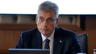 Bakan Memişoğlu’nun Bitlis ziyareti tartışma yarattı: Konvoy uzunluğu sosyal medyanın diline düştü