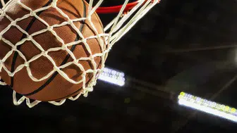 Avrupa basketbolunun zirvesinde nefesler tutuldu: Atina yolcusu devler şampiyonluk için parkeye çıkıyor
