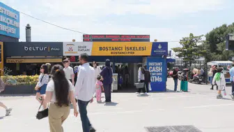 İstanbul "boşaldı" denmişti ama iskelelerde izdiham yaşandı: Bayramın ikinci gününde Adalar'a göç