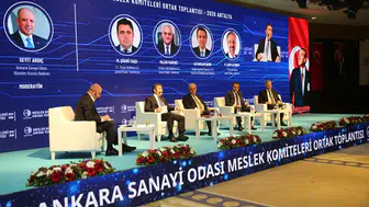 Sanayicinin finansman karnesi masaya yatırıldı: Bankacılardan firmalara şeffaflık uyarısı