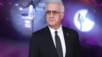Tamer Karadağlı'nın Antalya'daki festival konuşması protestoyla kesildi