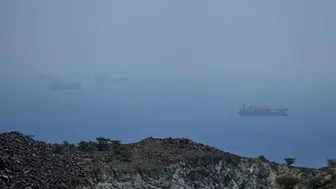 Basra Körfezi'nde şafak vakti kanlı saldırı: İran gemileri hedef alındı, can kayıpları var