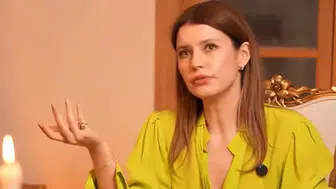 Beren Saat’ten dizi sektörüne sert eleştiri: Ekranlardaki şiddet dozajı tehlikeli boyuta ulaştı
