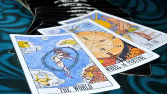 28 Mayıs Tarot Falı: Uzaklardan gelen haberler hayatınızın akışını değiştirebilir