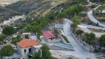 Kıbrıs'ta şok arazi operasyonu: Terk edilmiş köyleri tek tek topluyorlar