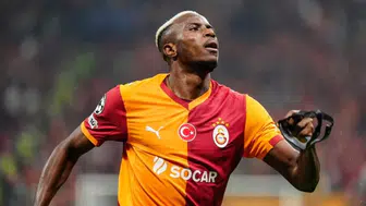 Kırmızı Şeytanlar'ın efsanesinden flaş öneri: Osimhen Premier Lig'e mi dönüyor?