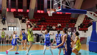 Pota altında dev zafer: Fenerbahçe engelini aşan Adana yarı final biletini kaptı