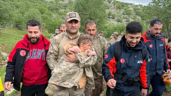 Korkulu bekleyiş mutlu sonla bitti: Minik Melike 5 kilometre uzakta bulundu