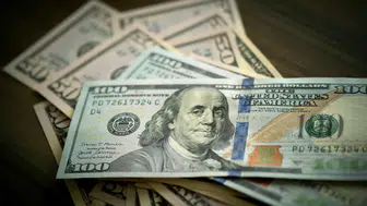 Tahran-Washington hattında gerilim tırmanıyor: Dolar güvenli liman arayanların adresi oldu