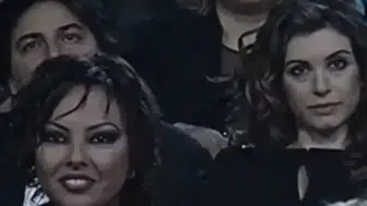 Ebru Gündeş’in eski dostu arşivin tozlu raflarını araladı: Yıllar önceki o fotoğraf sosyal medyayı ikiye böldü