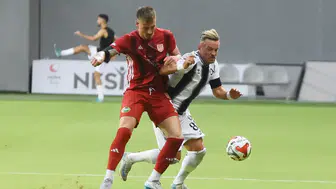 Altay'da kritik süreç: Eldeki yıldızları tutmak için düğmeye basılıyor