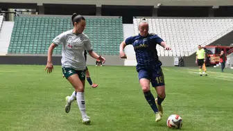 Kadın futbolda tarihi zafer: Fenerbahçe ArsaVev zirveyi garantiledi