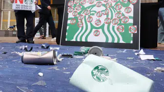Demokrasi şehitlerine saygısızlık krizi: Starbucks boykotuna devletten resmi destek
