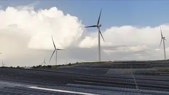 Enerji devriminde tarihi dönüm noktası: Fosil yakıtlar yerini yenilenebilir kaynaklara bırakıyor