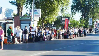 Komşu rotası değişti: Türk tatilciler için Ege’nin diğer yakası cazibe merkezi oldu